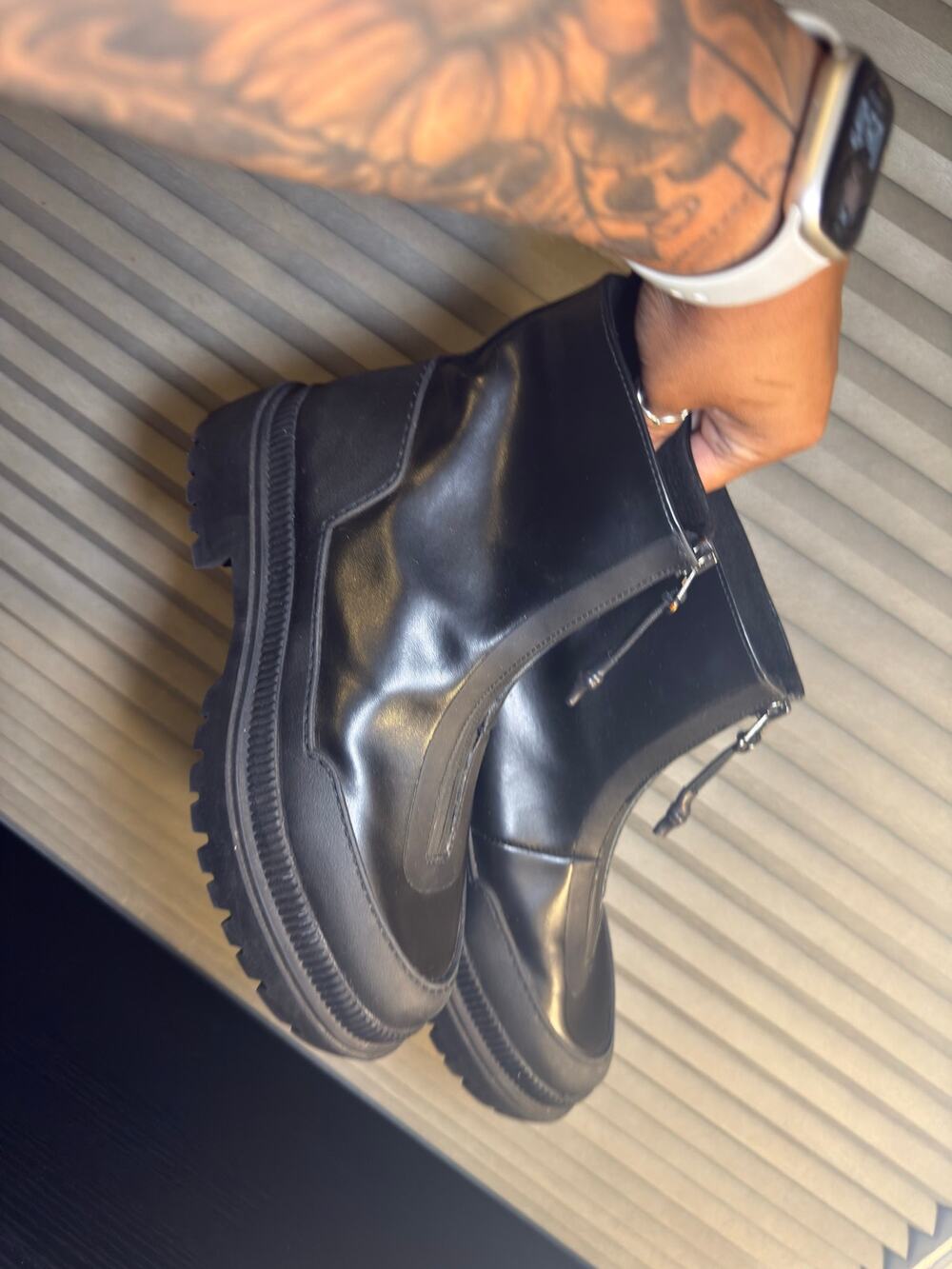 H&M Black Chunky Platform Ankle Boots Front Zip Lug Sole Women’s Size 7